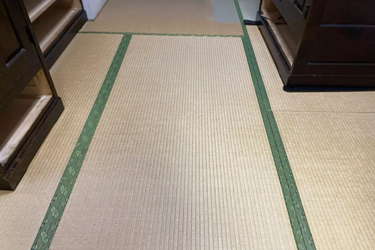 家具が多い和室の畳替え